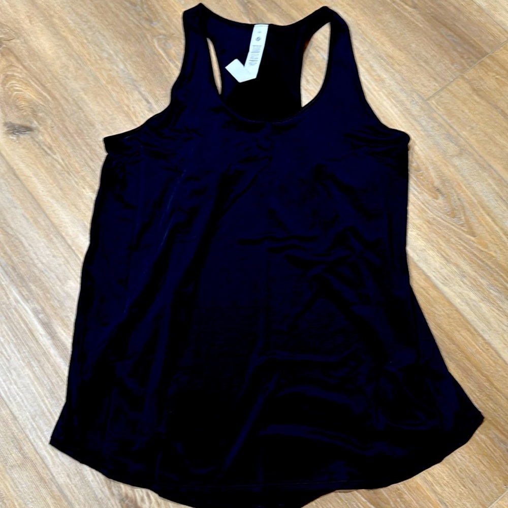 Lulu essential pleated tank